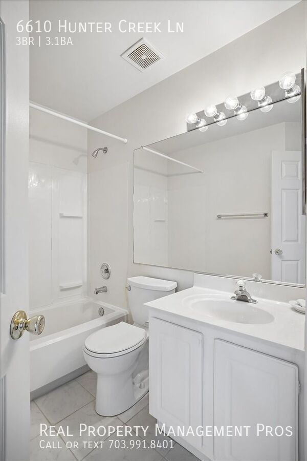 Building Photo - 6610 Hunter Creek Ln