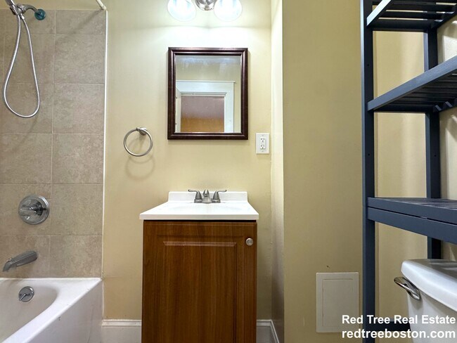 Building Photo - 24 Weld Hill St