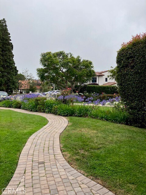 Building Photo - 57 Margate Square