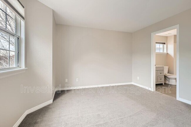 Building Photo - 4901 S Ammons St