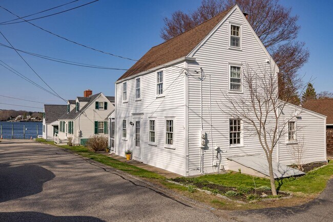 Primary Photo - 17 Elm Ct