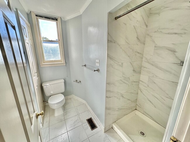 Building Photo - JUST RENOVATED - Astonishing Adams Morgan ...