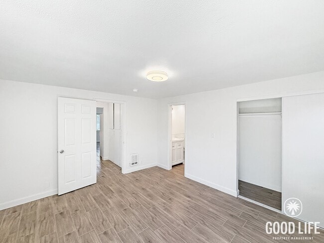 Building Photo - N Citrus Ave