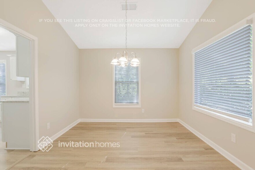 Building Photo - 4501 N Landing Dr