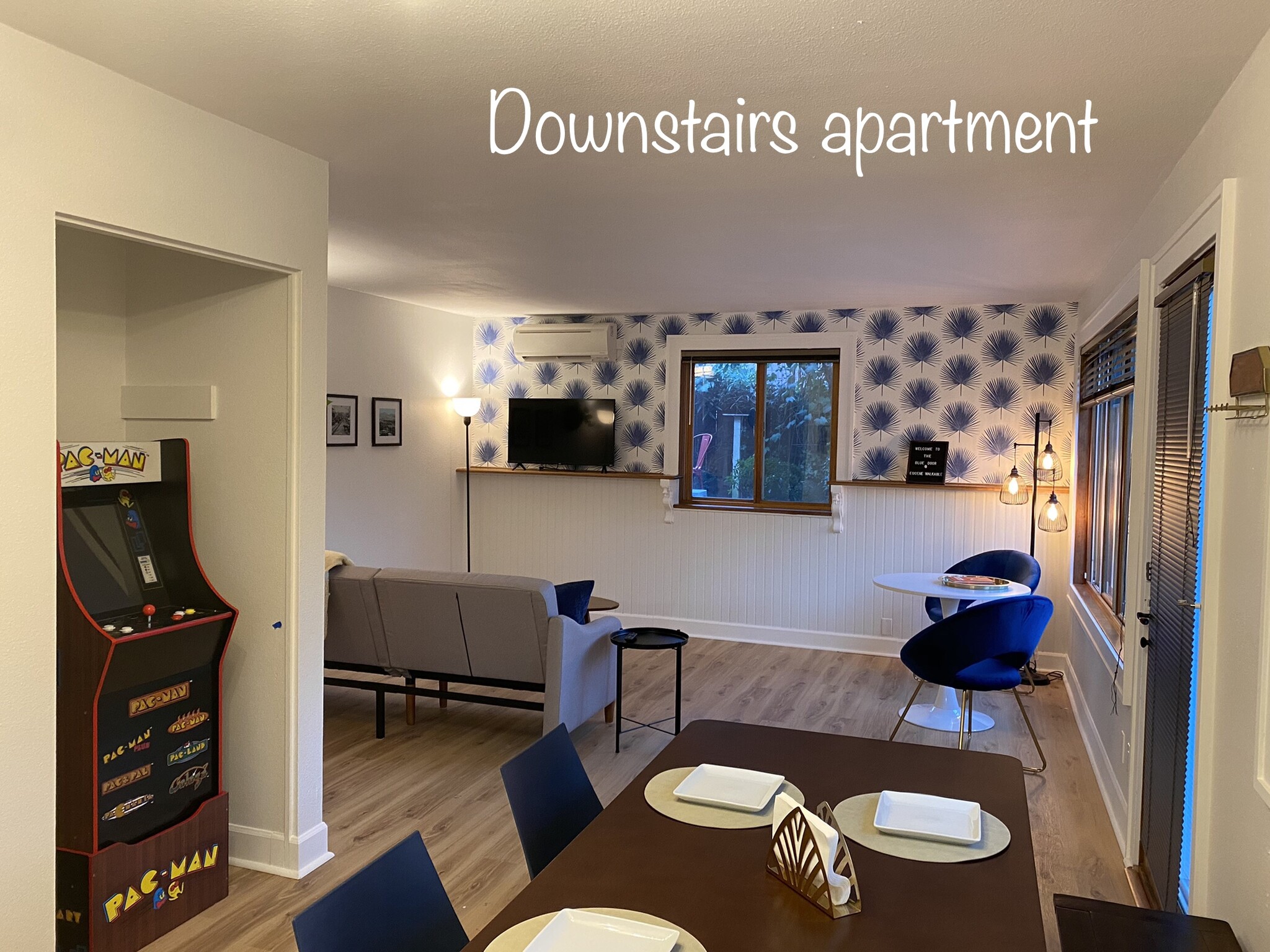 Building Photo - 210 E 3rd Ave