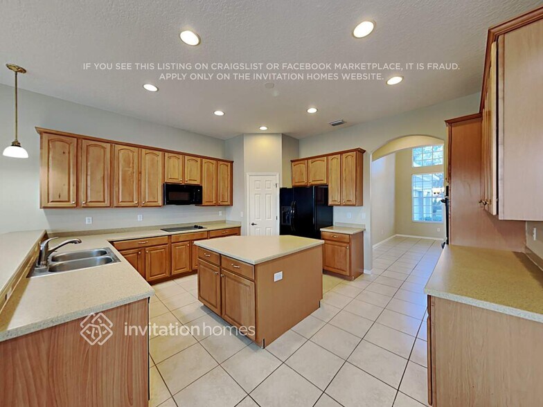 Building Photo - 2433 Blue Stone Ct