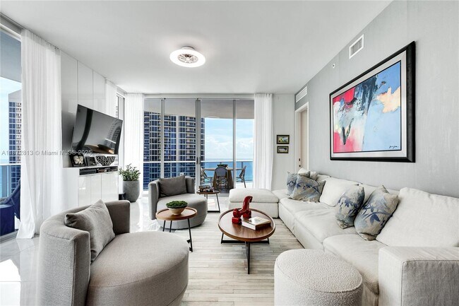 Building Photo - 17550 Collins Ave