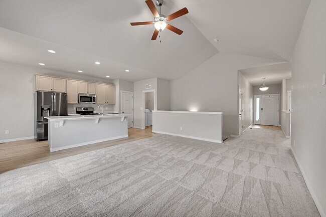 Building Photo - $2,895 - 4 Bed, 3 Bath Home in Colorado Sp...