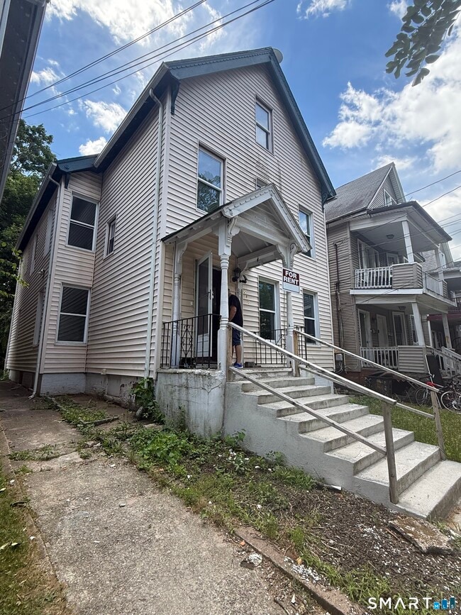 Building Photo - 280 W Ivy St
