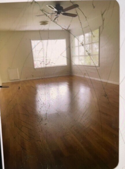Building Photo - 372 Monte Brady Rd
