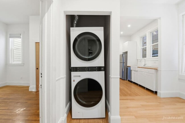 Building Photo - 4037 25th St