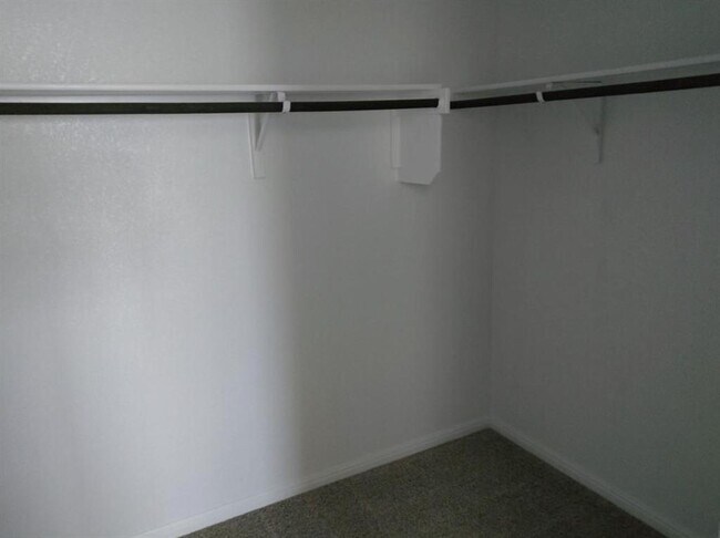 Building Photo - 109 Schuster Ct