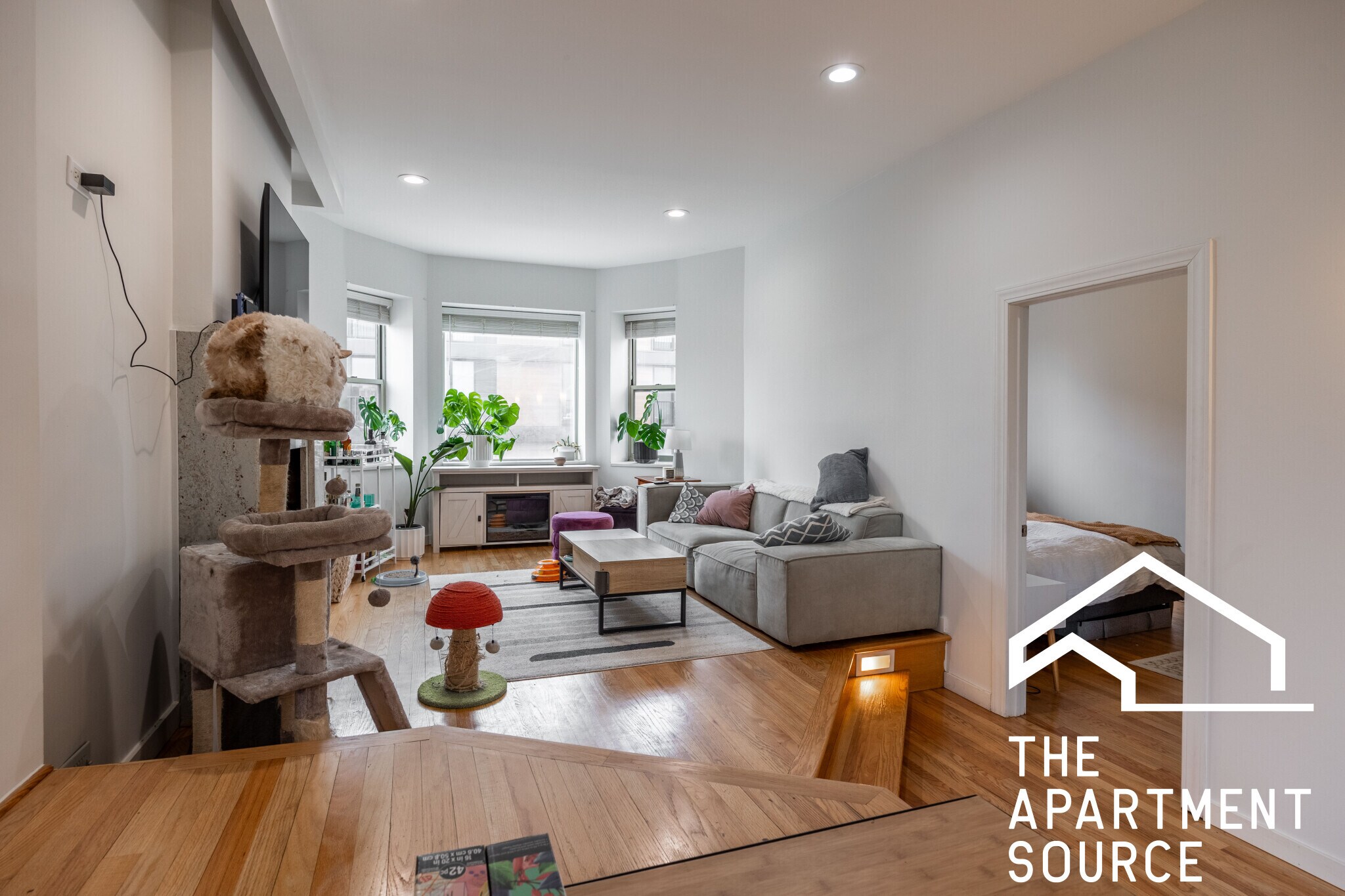 Building Photo - 1808 W Grand Ave