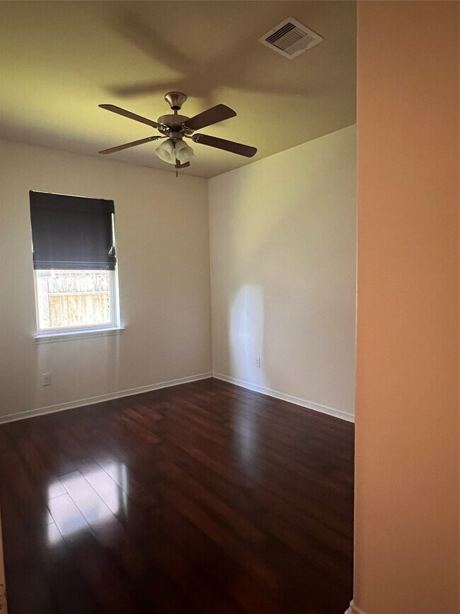 Building Photo - 6018 Le Moyne Pass Ln