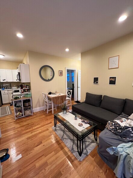 Building Photo - 87 Morrison Ave