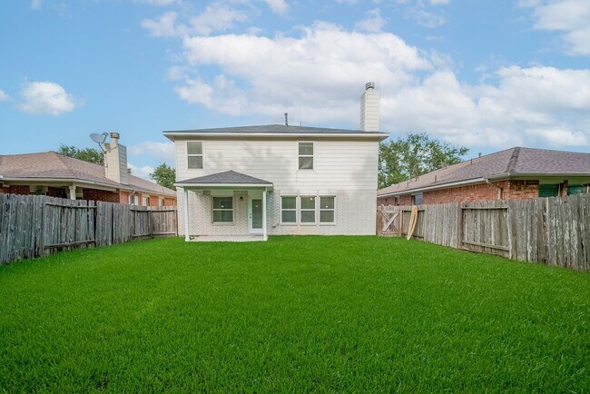 Building Photo - 9714 Angleside Ln