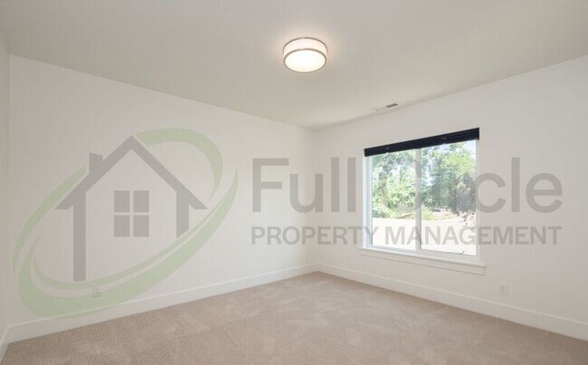 Building Photo - 1624 W Cyrus St