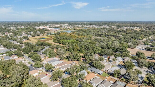 Building Photo - 6724 Summer Haven Dr