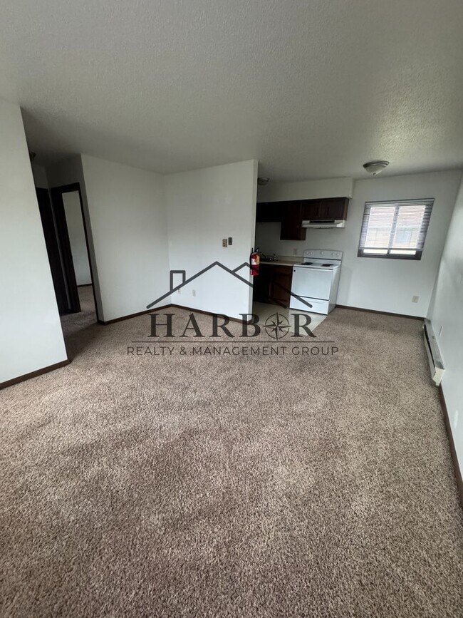Building Photo - 1 Bedroom 1 Bath - SPECIAL: First Month Free!