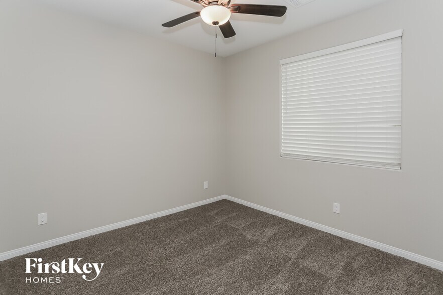 Building Photo - 359 Elks Peak Ave