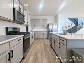 Building Photo - 12765 E Russo Dr