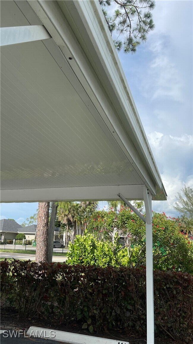 Building Photo - 267 Quail Forest Blvd