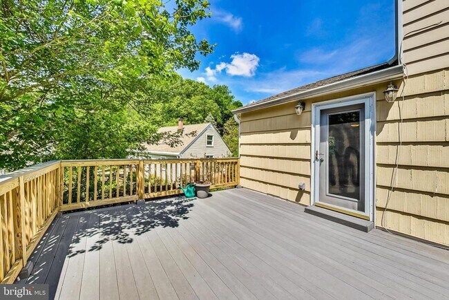 Building Photo - 4112 Spruell Dr