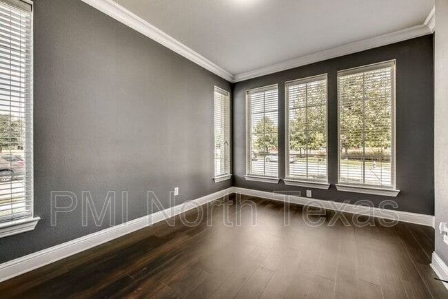 Building Photo - 13293 Dianna Dr