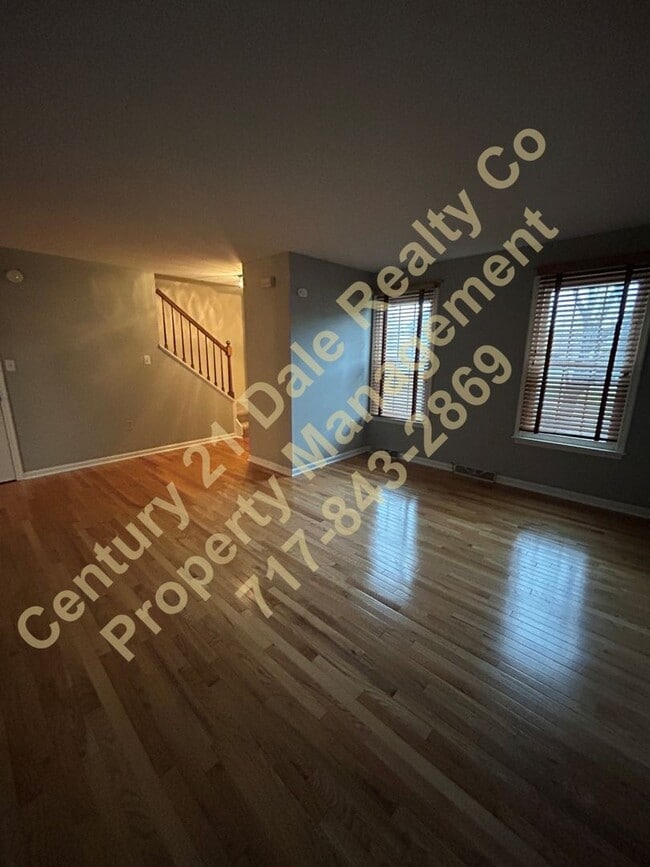 Building Photo - Beautiful 2 Bedroom Condo in West York Schools with a Large 2 Car Garage