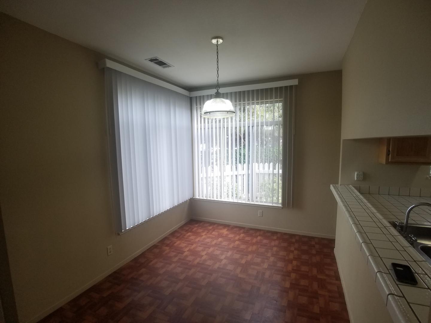 Building Photo - Prime Location Richmond Marina Townhouse