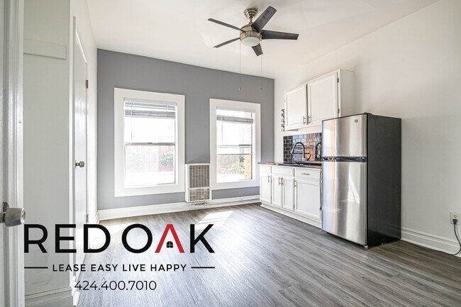 Primary Photo - 744 Beacon Ave