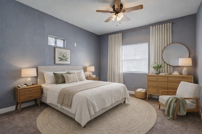 Building Photo - 9506 Sierra Dr