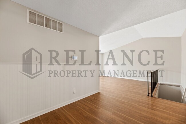 Building Photo - 2928 N Holyoke St