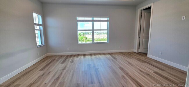 Building Photo - 12550 Nautilus Cir