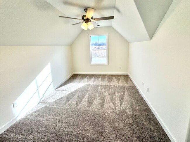 Building Photo - OPEN HOUSE! Now Leasing a Brand New 4BR/2.5 Bath- Oakland, TN
