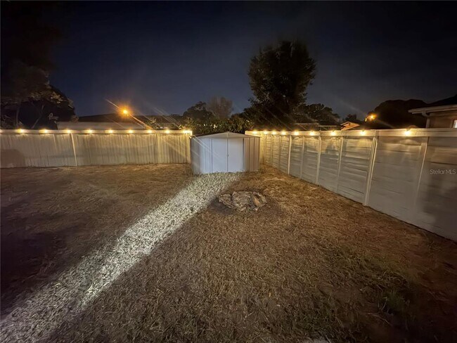 Building Photo - 8501 Paxton Dr