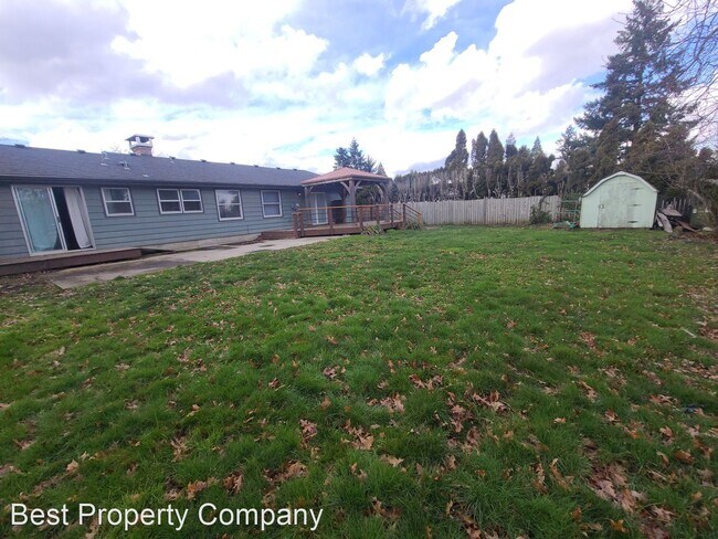 Building Photo - 4 br, 2 bath House - 237 Stadium Drive South