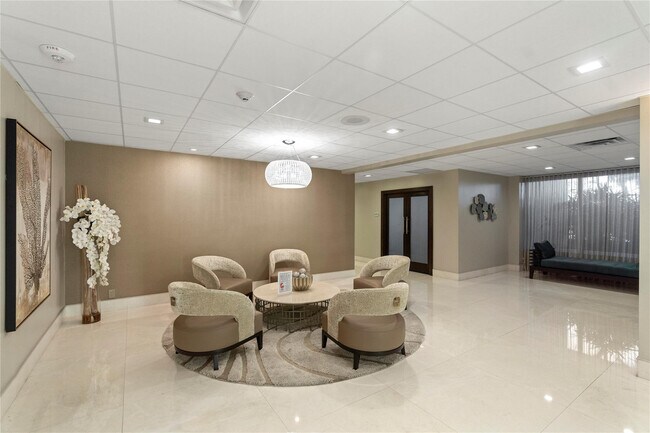 Building Photo - 3500 Galt Ocean Dr