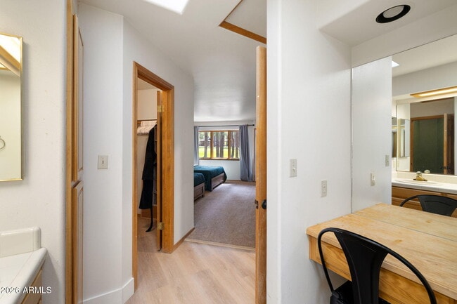 Building Photo - 2145 William Palmer