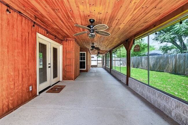 Building Photo - 19818 Packwood Dr