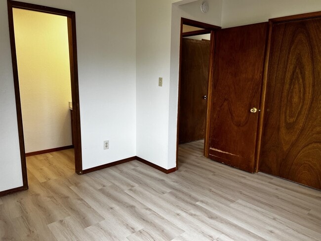 Building Photo - 25-209-209 Hana St