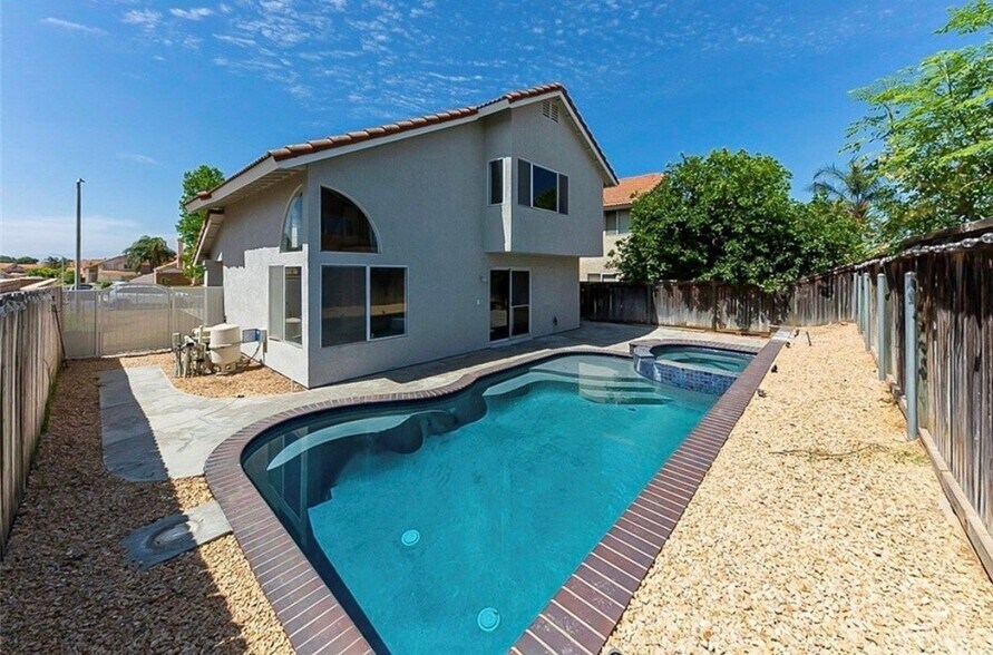 Building Photo - 7915 Townsend Dr