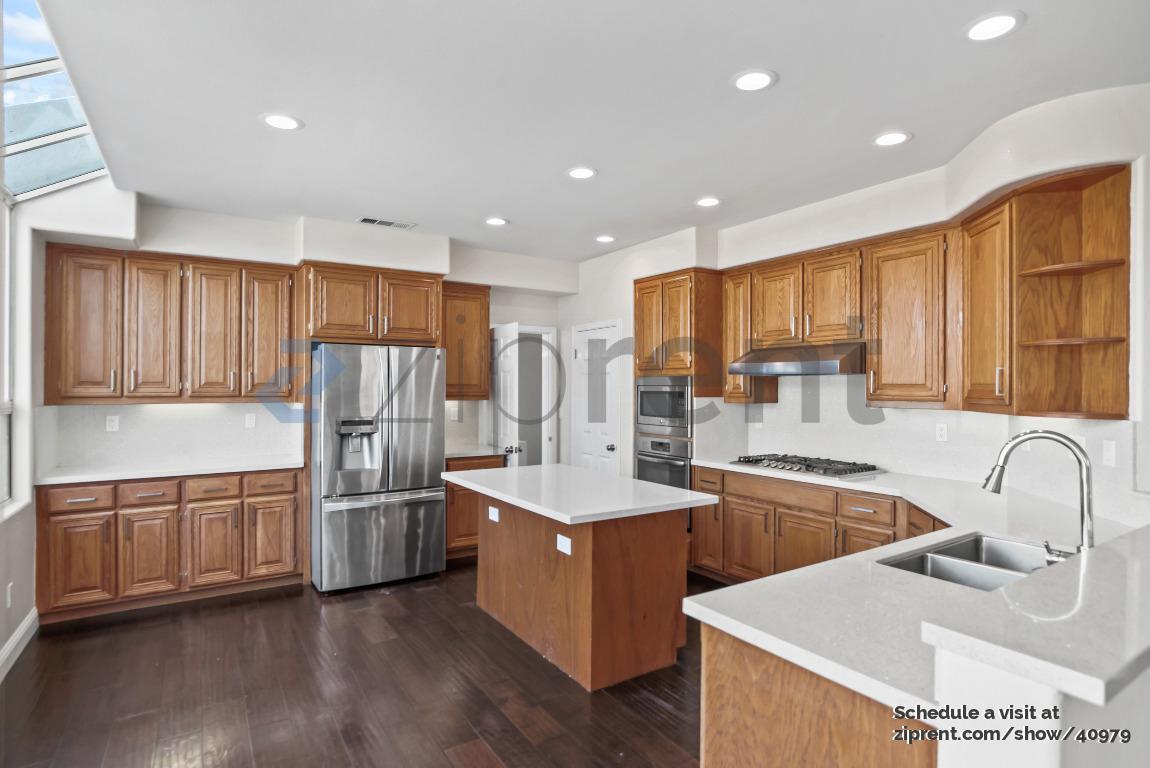 Building Photo - 15128 Shining Star Ln