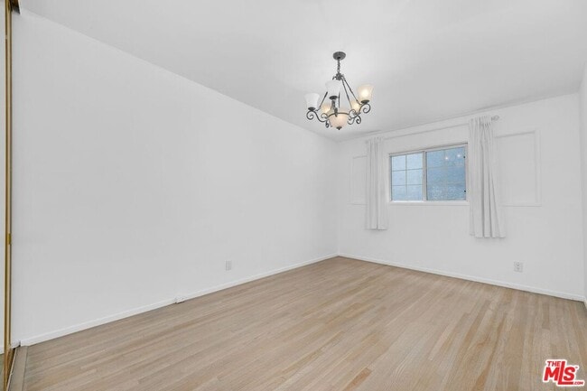 Building Photo - 4442 St Clair Ave