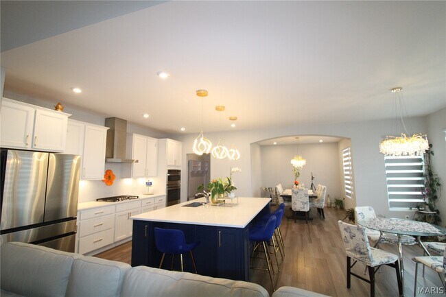 Building Photo - 818 Memsie Dr