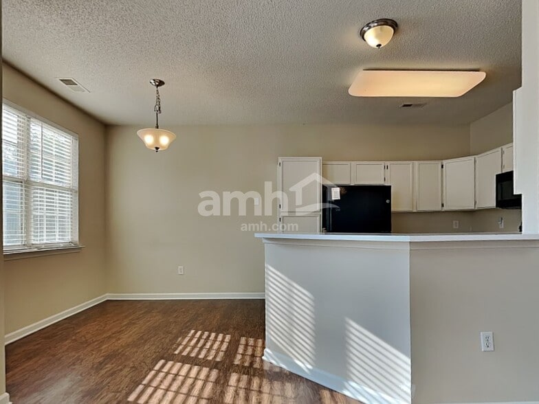 Building Photo - 6829 Ayrshire Glen Pl