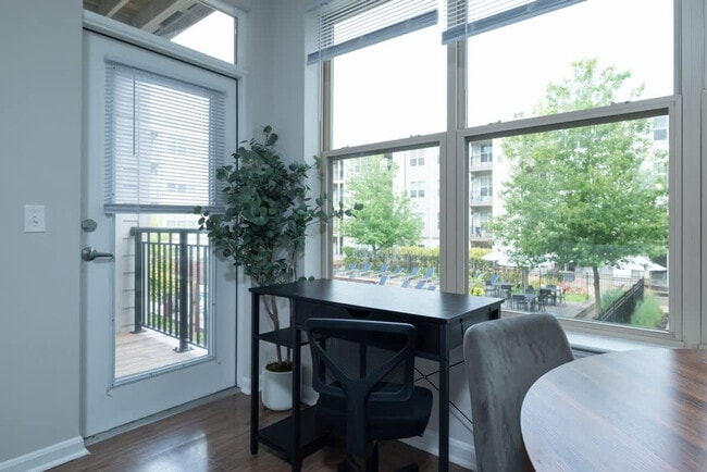 Building Photo - 360 Foley St