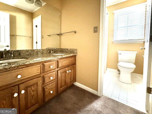 Building Photo - 155 Autumn Moon Trail