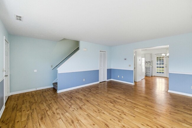 Building Photo - 830 Vine St