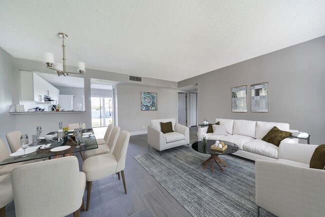 Building Photo - Piper Village West